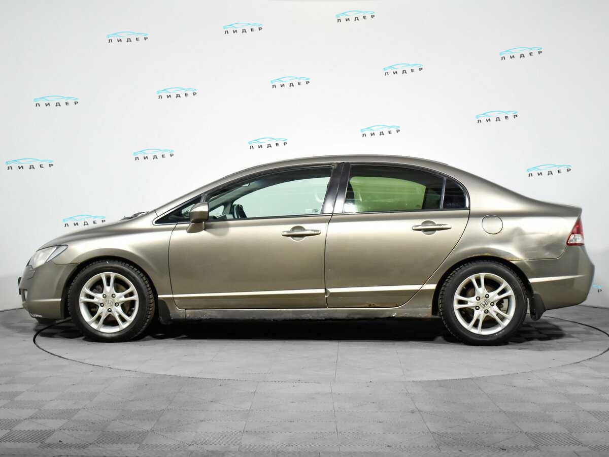 Б/У Хонда Цивик 2008 года. Фото: #6