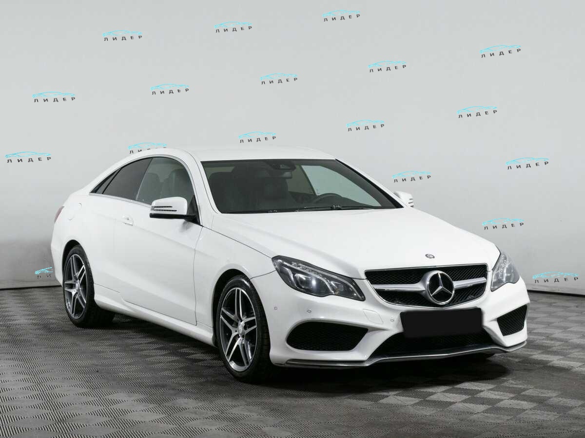 Б/У Мерседес-Бенц Е-Класс 2014 года. Фото: #2