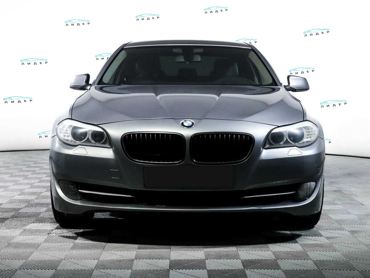 Б/У БМВ 5 серии 2013 года. Фото: #1