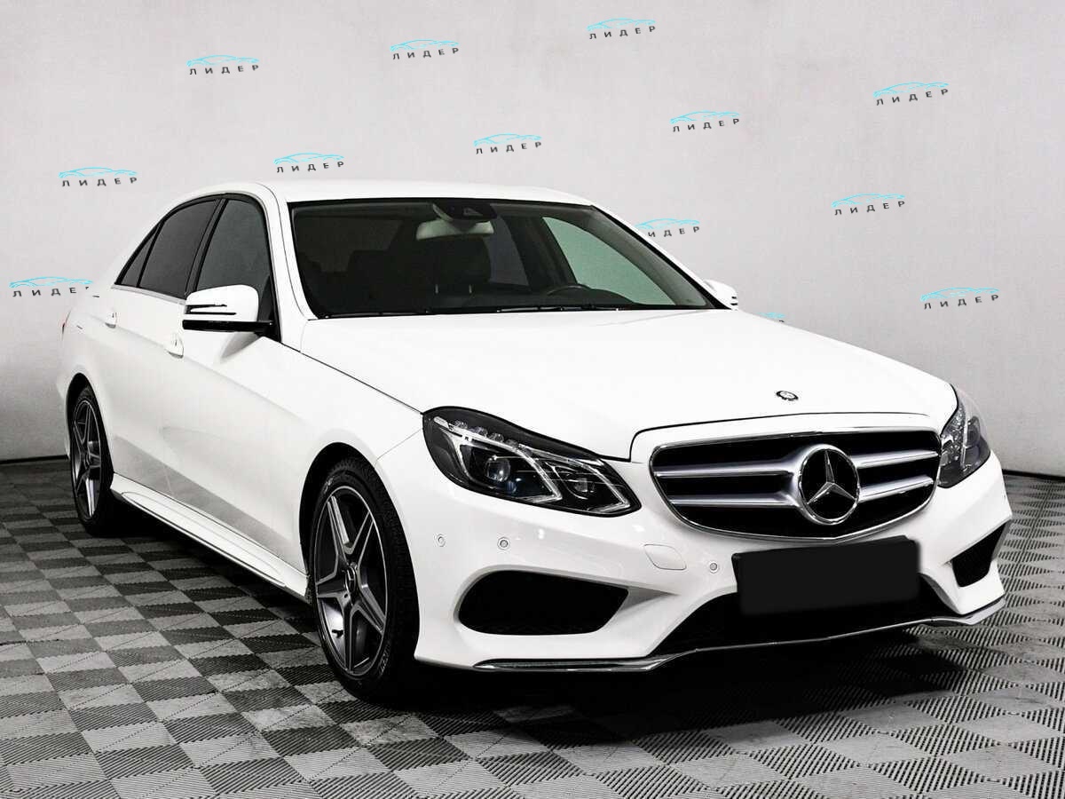 Б/У Мерседес-Бенц Е-Класс 2013 года. Фото: #2