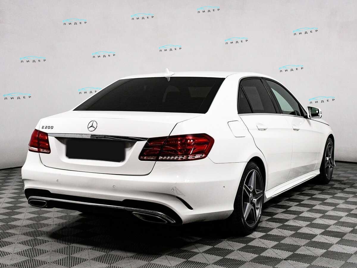 Б/У Мерседес-Бенц Е-Класс 2013 года. Фото: #3