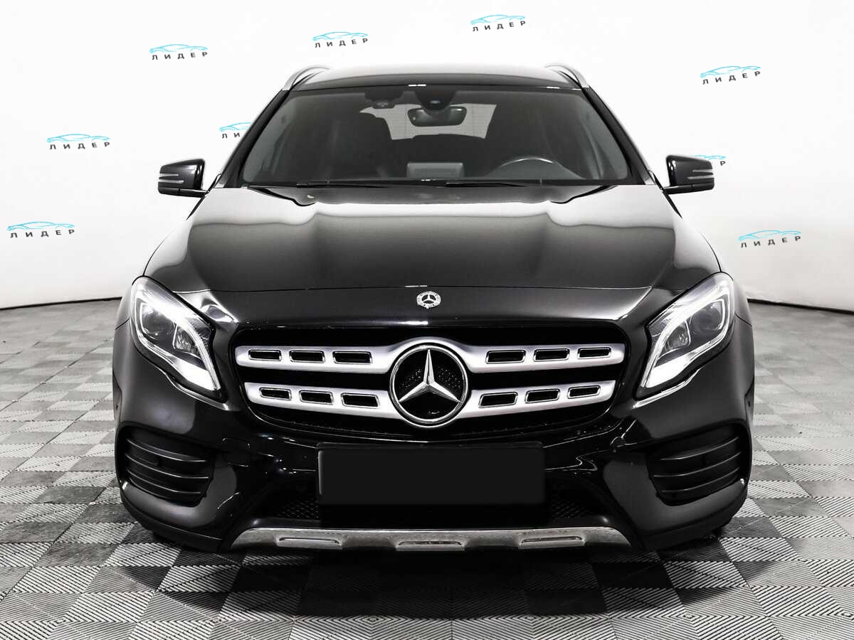 Б/У Мерседес-Бенц ГЛА 2018 года. Фото: #1