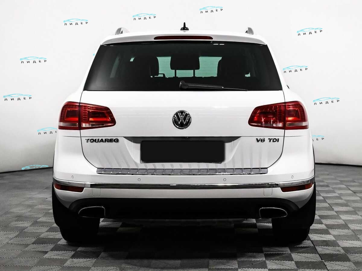 Б/У Фольксваген Туарег 2016 года. Фото: #5