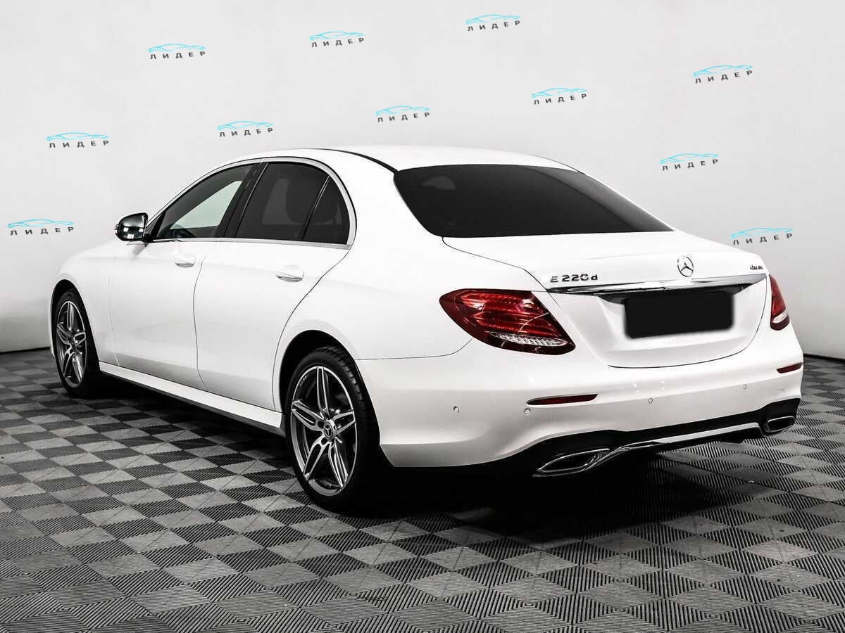 Б/У Мерседес-Бенц Е-Класс 2019 года. Фото: #6
