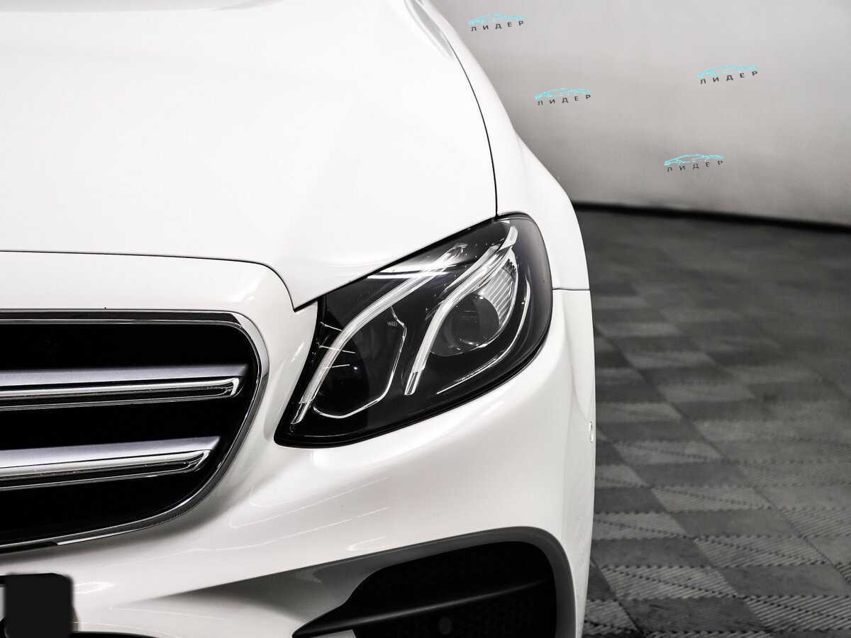 Б/У Мерседес-Бенц Е-Класс 2019 года. Фото: #13