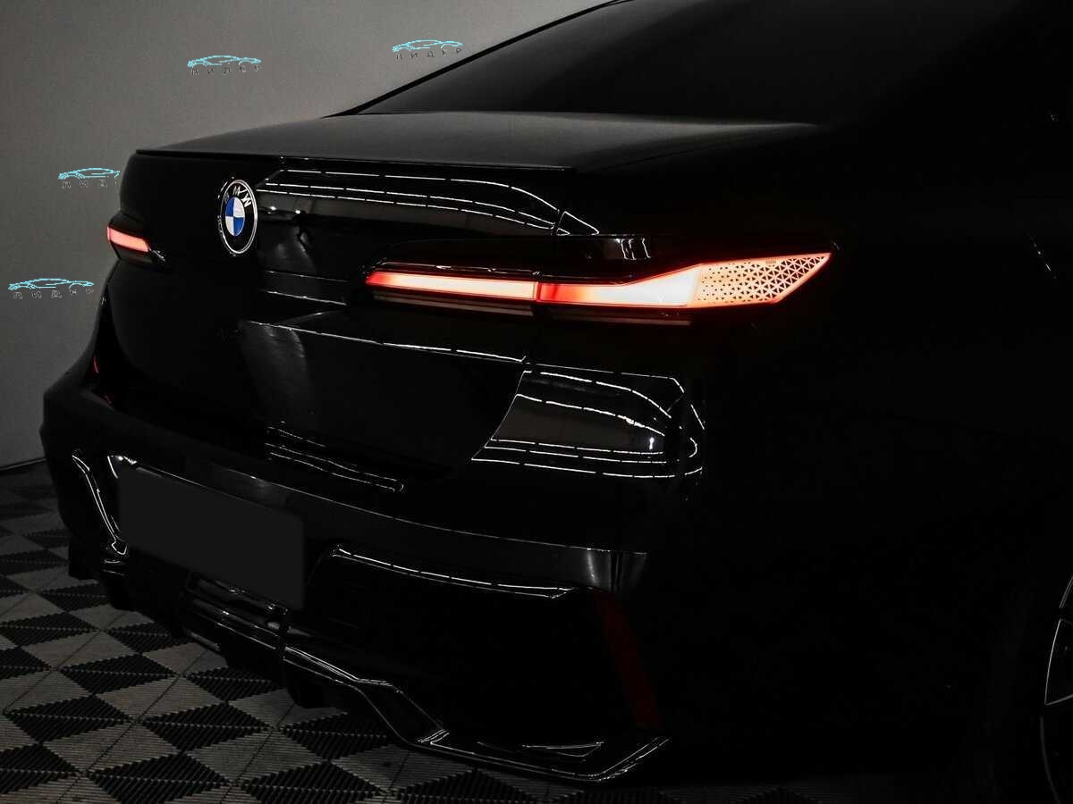 Б/У БМВ 7 серии 2023 года. Фото: #24