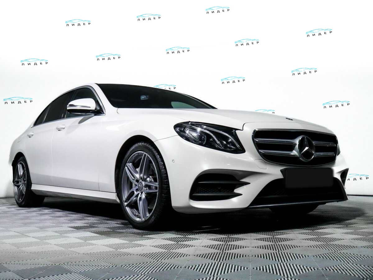 Б/У Мерседес-Бенц Е-Класс 2016 года. Фото: #15