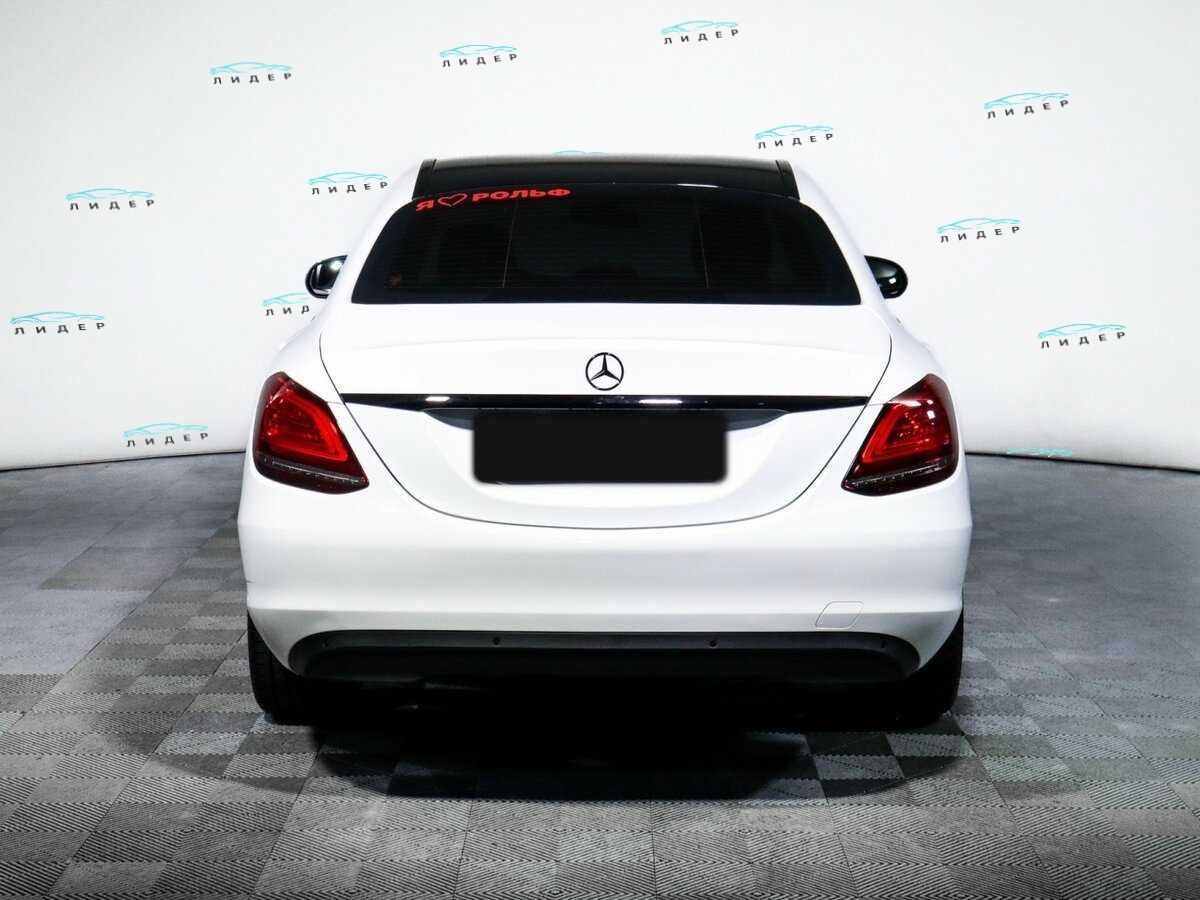 Б/У Мерседес-Бенц Ц-Класс 2018 года. Фото: #5