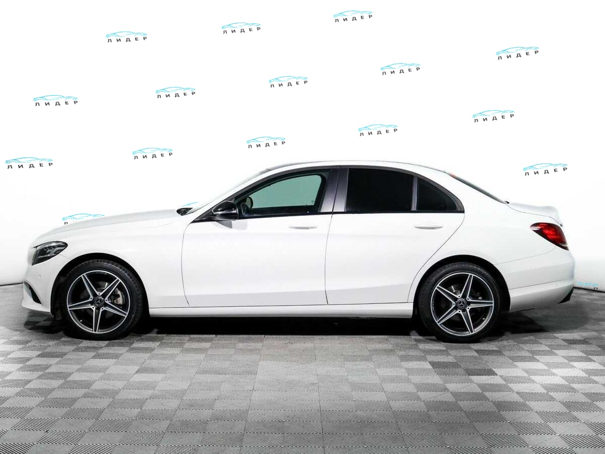 Б/У Мерседес-Бенц Ц-Класс 2018 года. Фото: #7