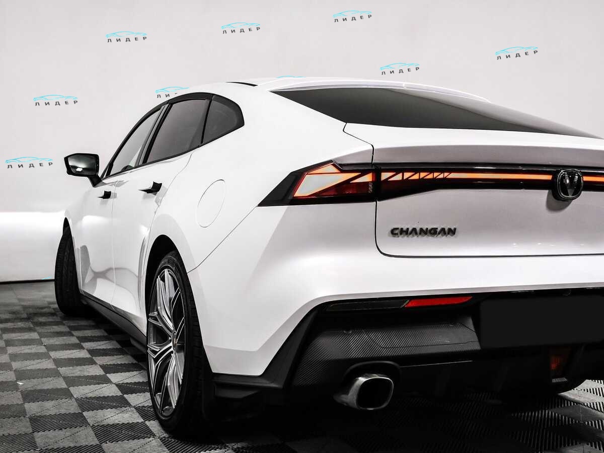 Б/У Чанган УНИ-В 2023 года. Фото: #18