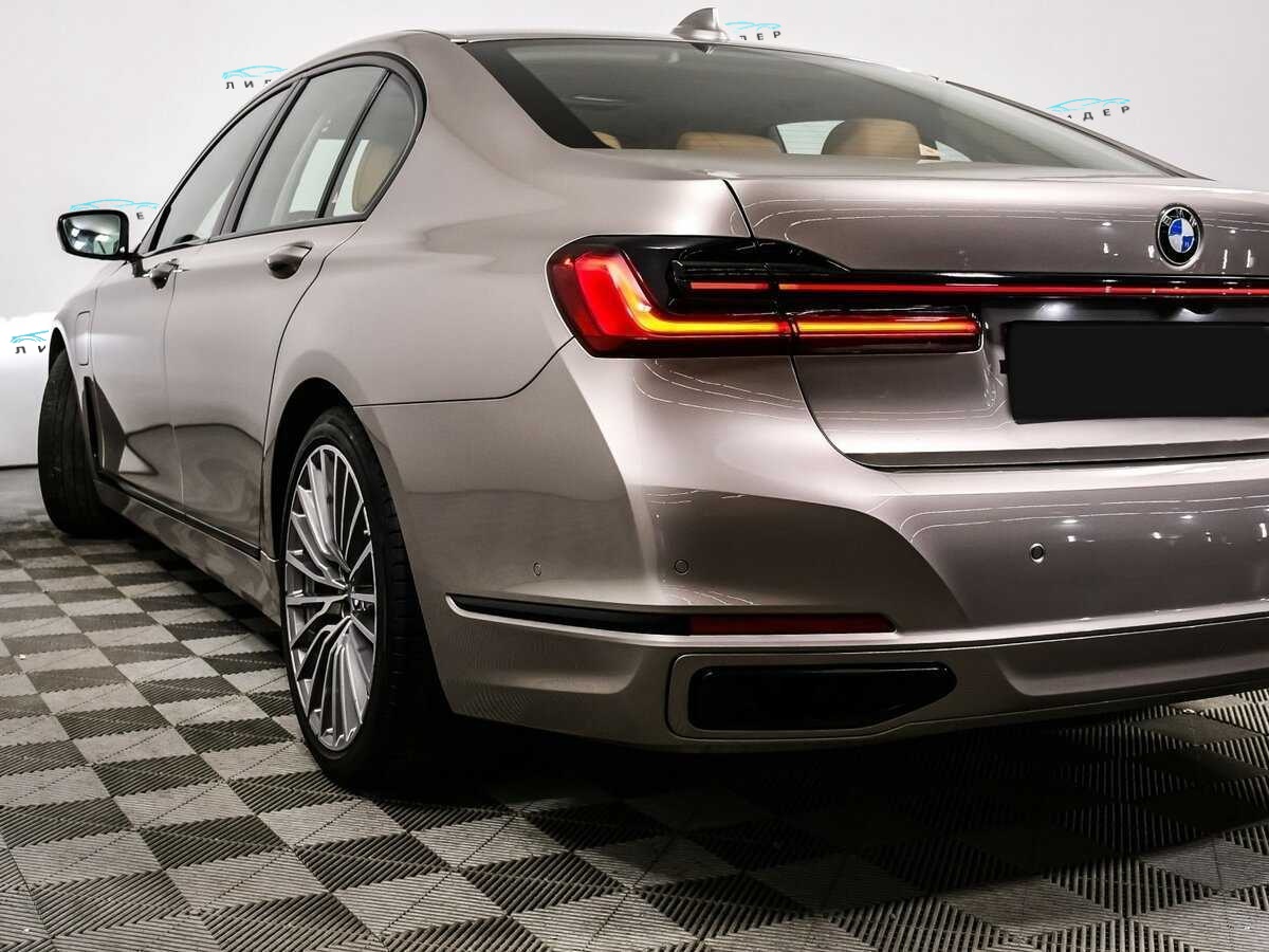 Б/У БМВ 7 серии 2019 года. Фото: #20