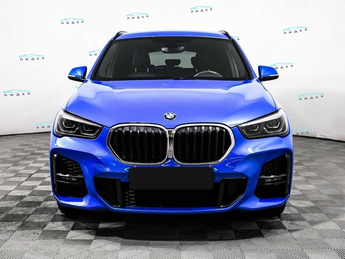 Б/У БМВ Икс1 2021 года. Фото: #1