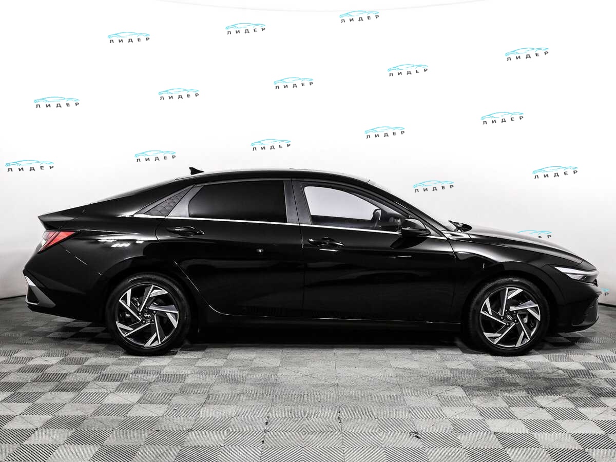 Б/У Хендай Елантра 2024 года. Фото: #3