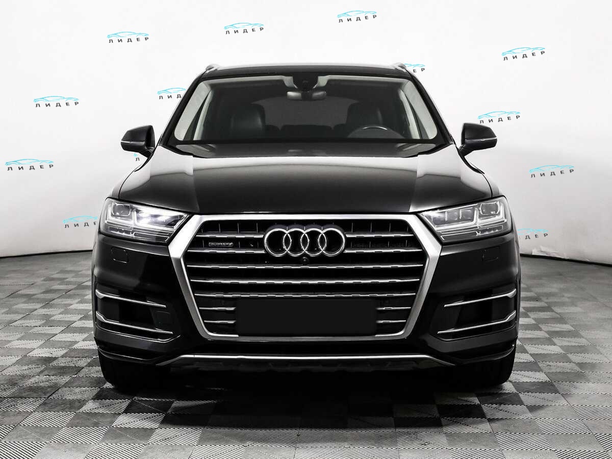 Б/У Ауди К7 2018 года. Фото: #1