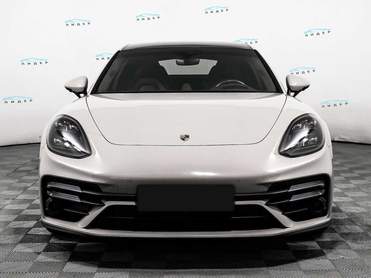 Б/У Порш Панамера 2021 года. Фото: #1