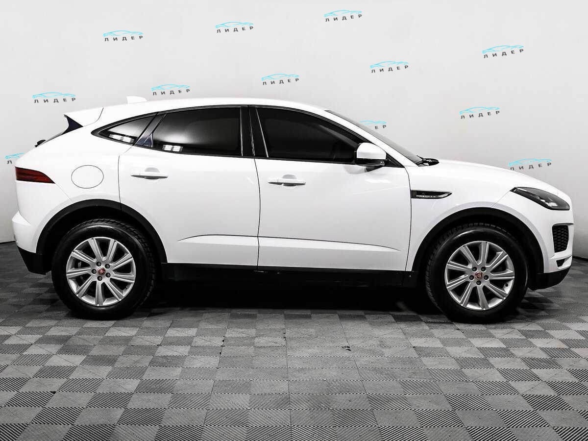 Б/У Ягуар Е-Пэйс 2018 года. Фото: #3