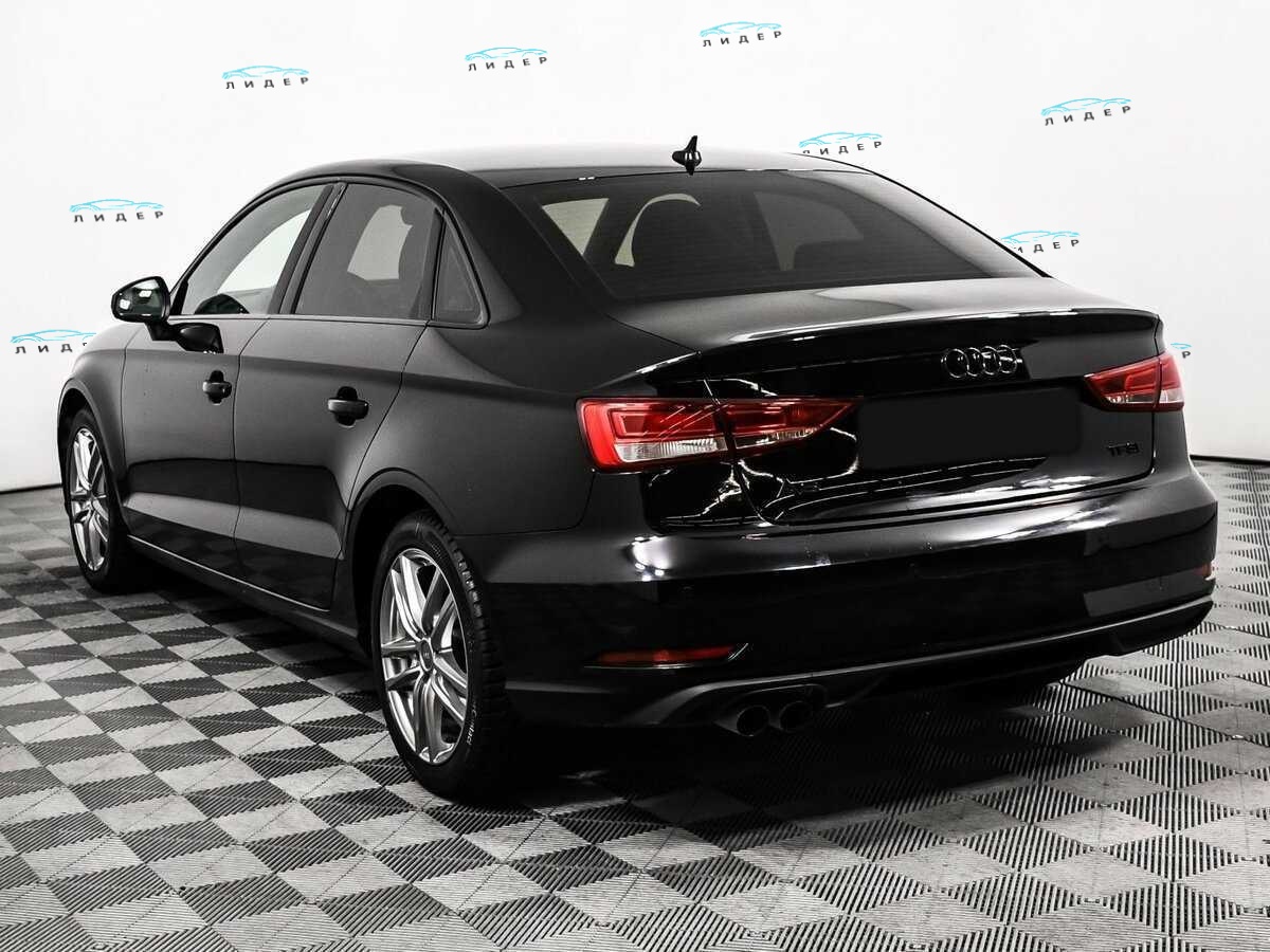 Б/У Ауди А3 2017 года. Фото: #6