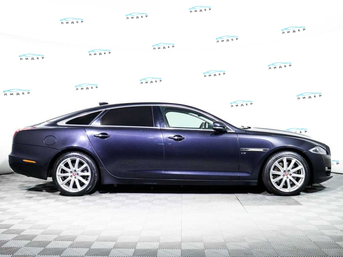 Б/У Ягуар ИксДжи 2017 года. Фото: #3