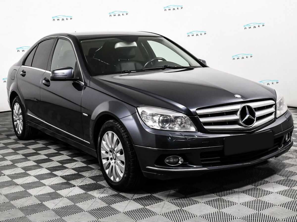 Б/У Мерседес-Бенц Ц-Класс 2008 года. Фото: #2