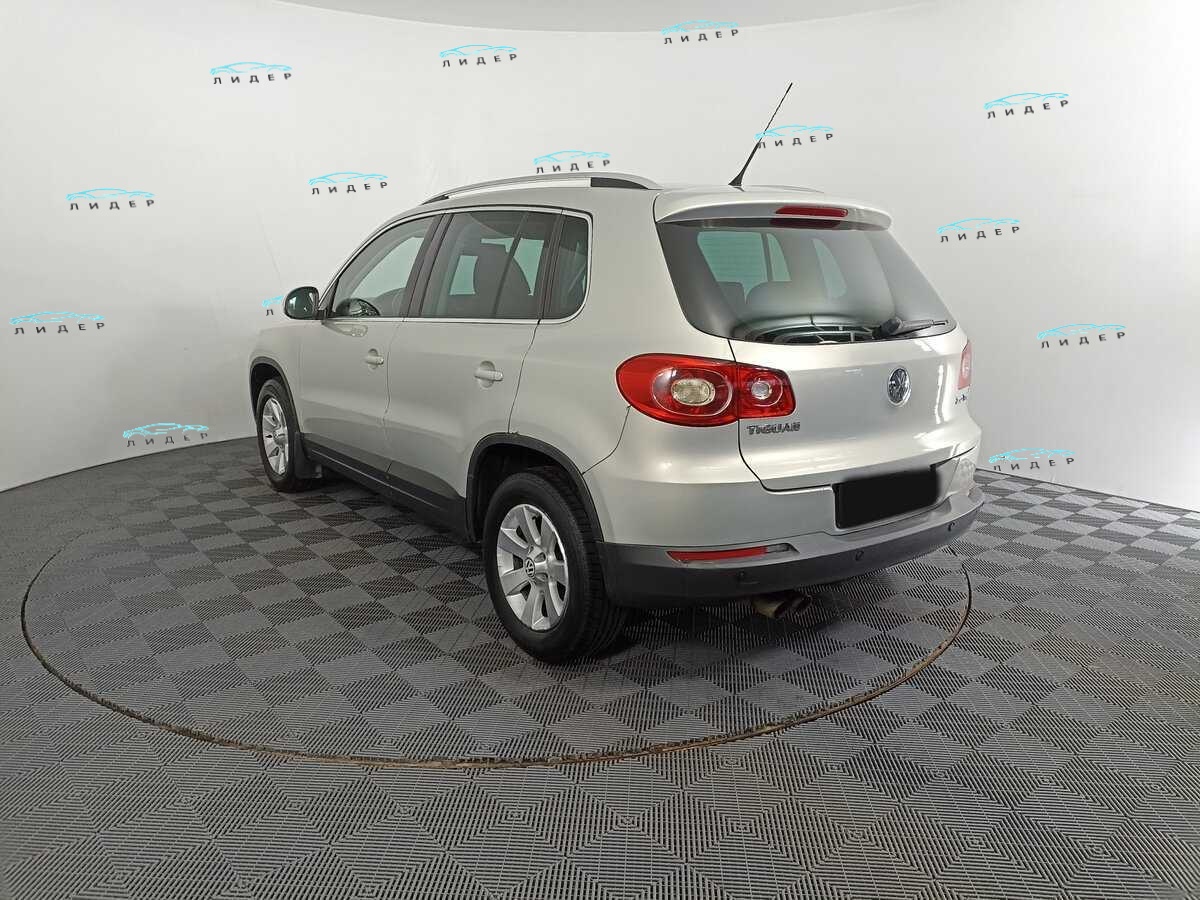 Б/У Фольксваген Тигуан 2010 года. Фото: #4