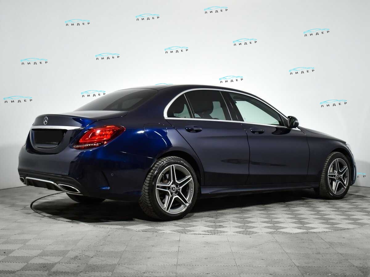 Б/У Мерседес-Бенц Ц-Класс 2019 года. Фото: #3