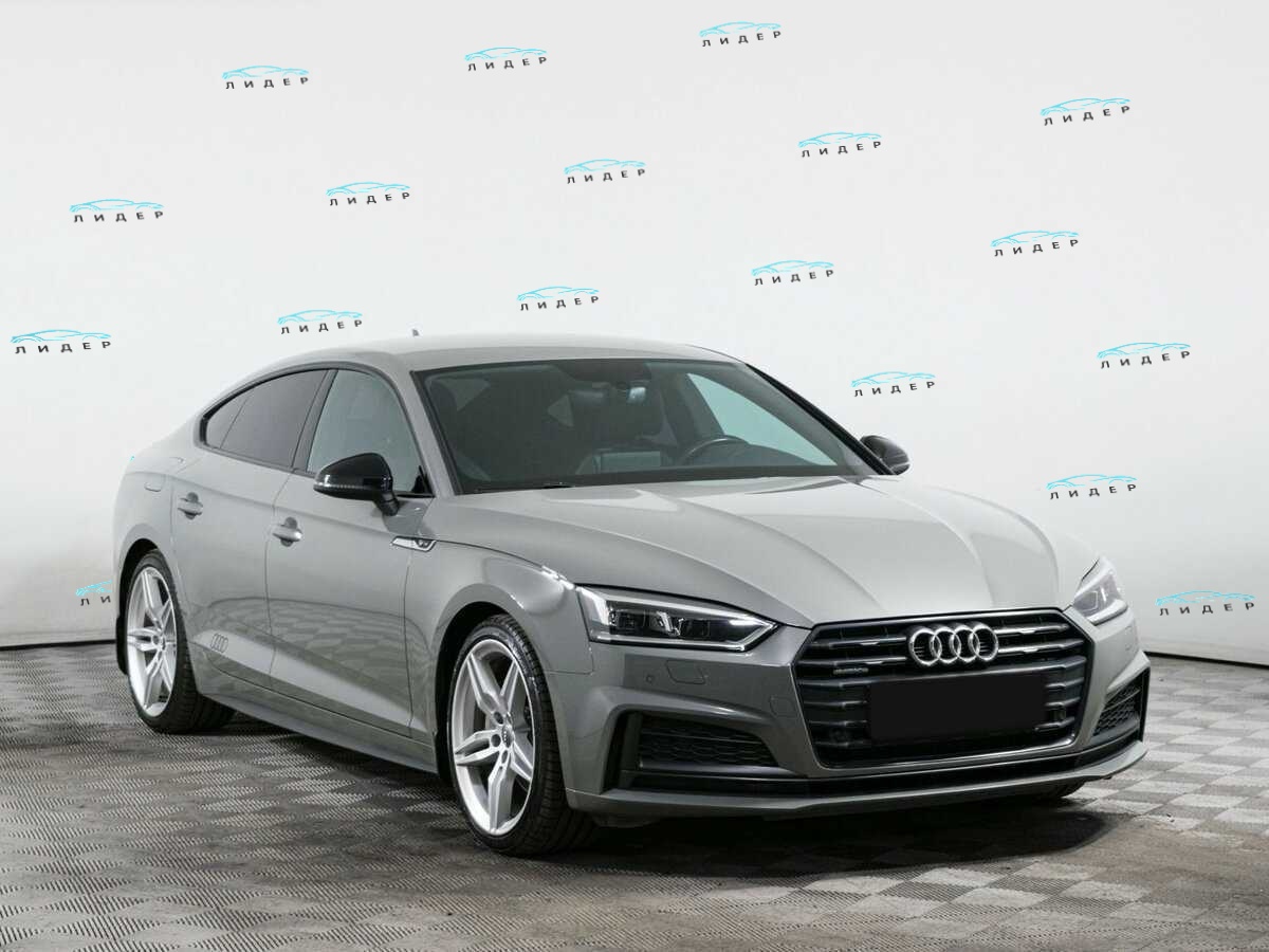 Б/У Ауди А5 2018 года. Фото: #2