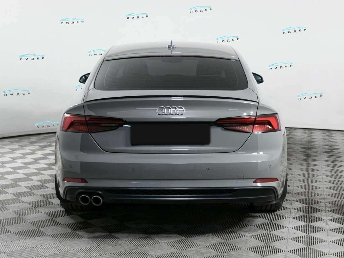 Б/У Ауди А5 2018 года. Фото: #4