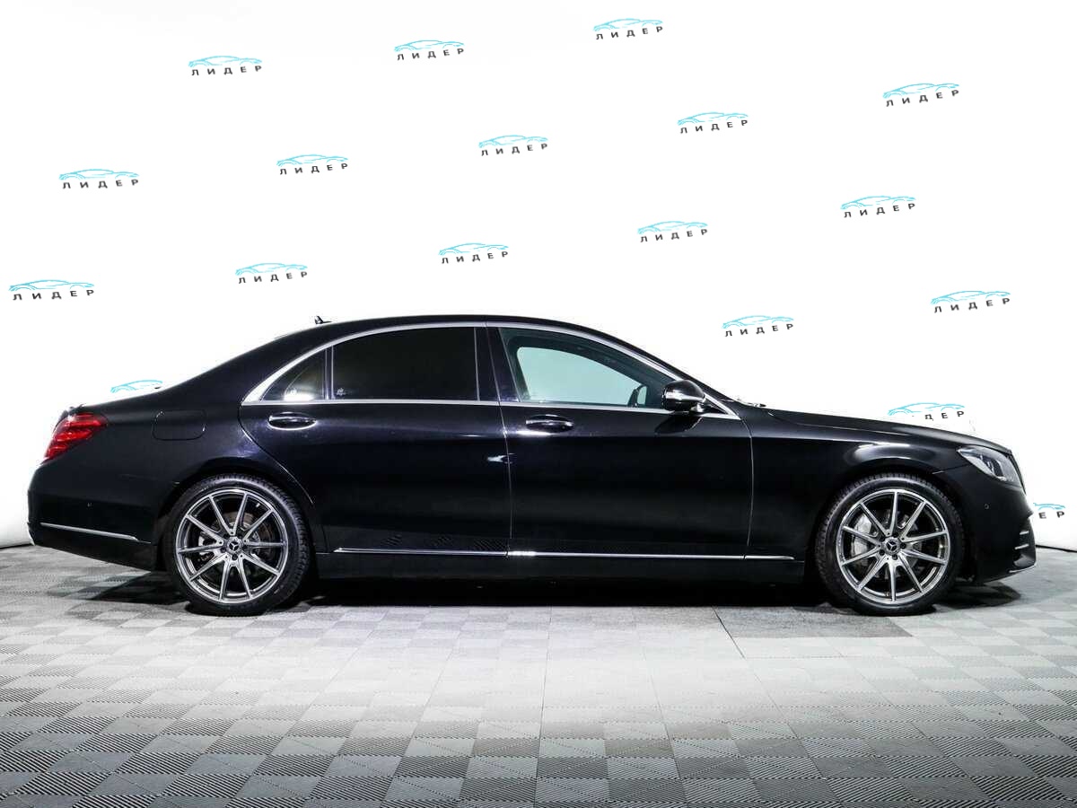Б/У Мерседес-Бенц С-Класс 2019 года. Фото: #3