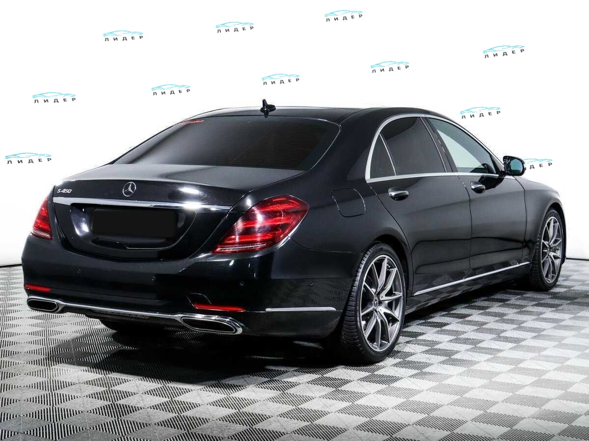 Б/У Мерседес-Бенц С-Класс 2019 года. Фото: #4