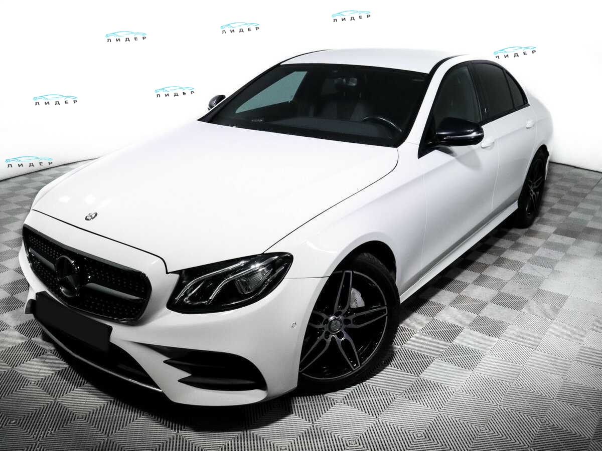 Б/У Мерседес-Бенц Е-Класс 2016 года. Фото: #12