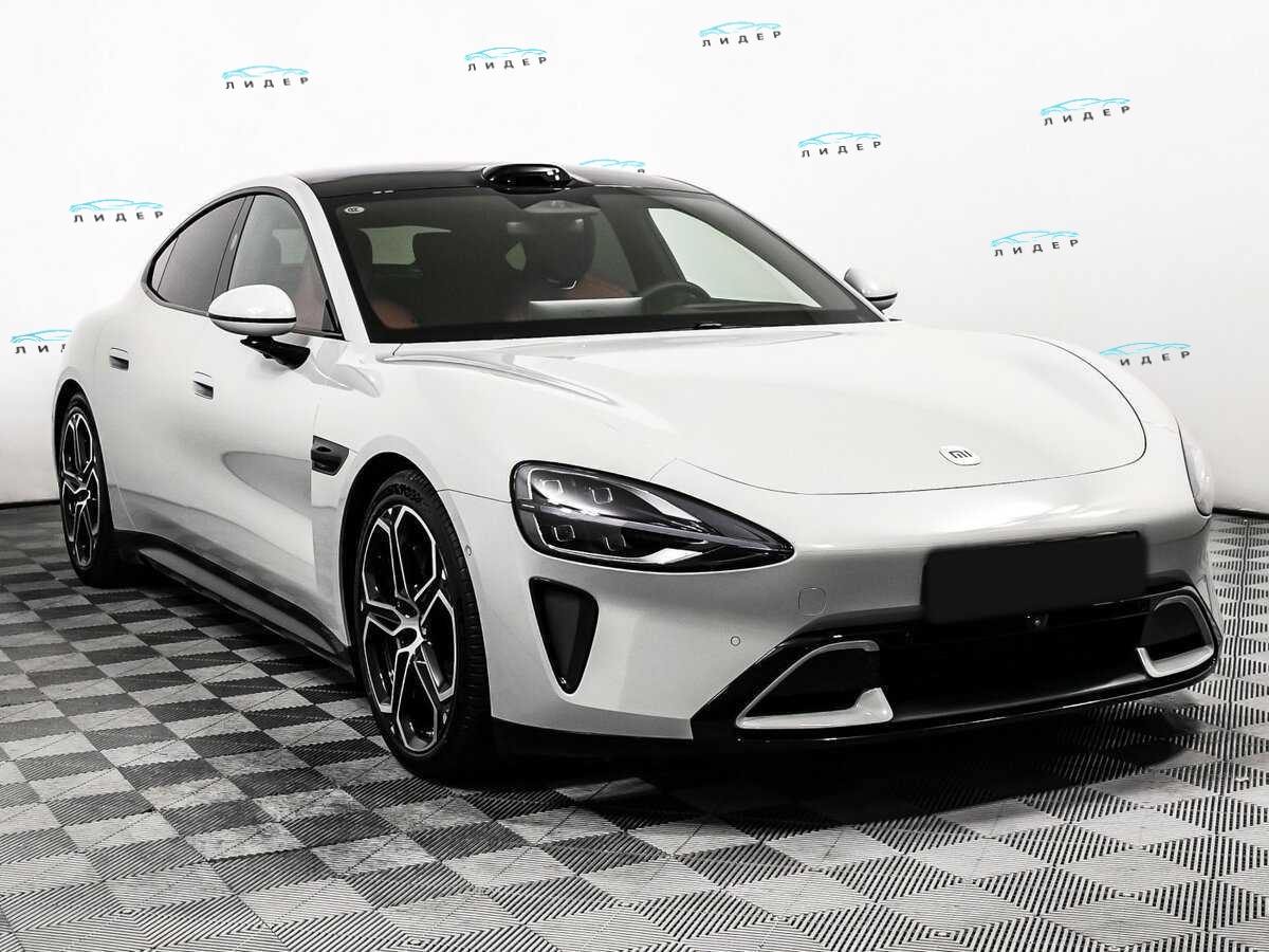 Б/У Сяоми СУ7 2024 года. Фото: #2