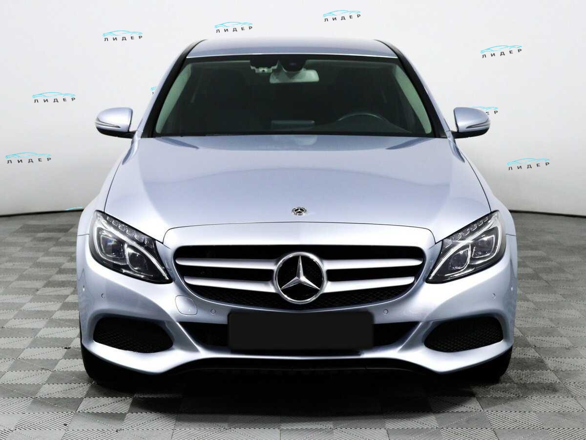 Б/У Мерседес-Бенц Ц-Класс 2017 года. Фото: #1