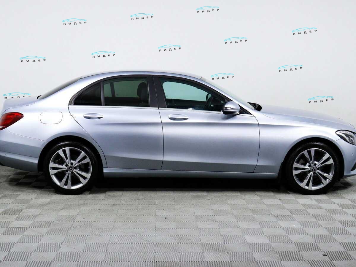 Б/У Мерседес-Бенц Ц-Класс 2017 года. Фото: #5