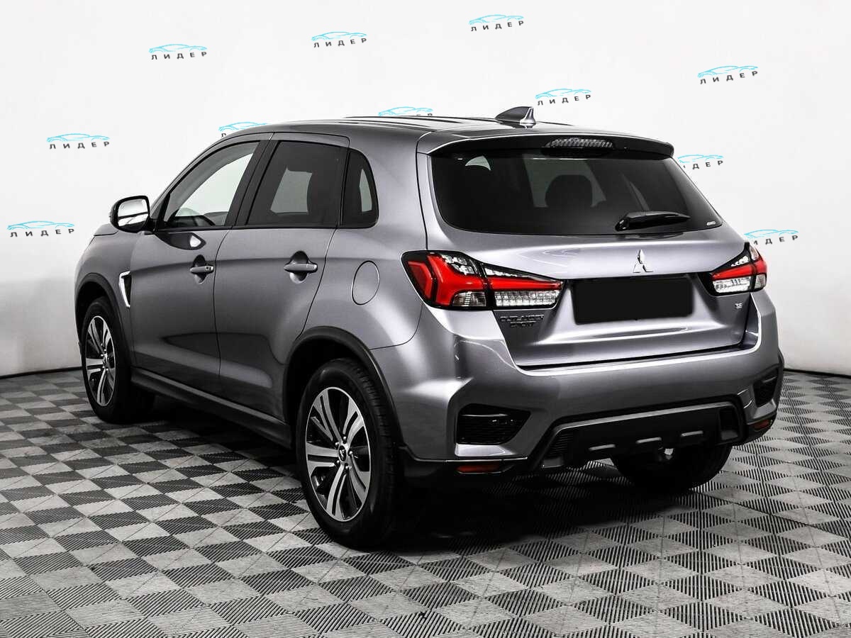 Б/У Митсубиши Outlander Sport 2023 года. Фото: #6