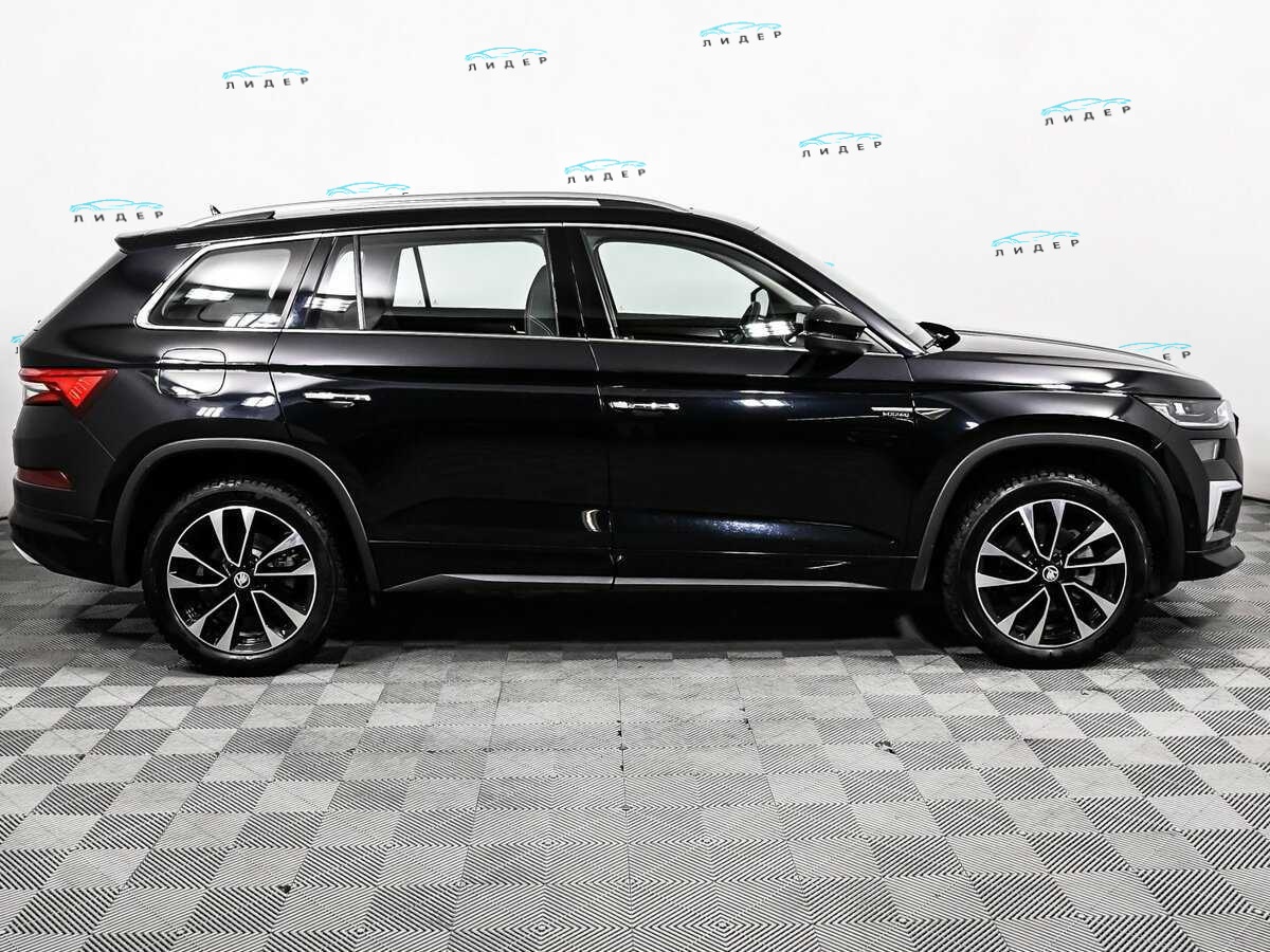 Б/У Шкода Кодиак 2023 года. Фото: #3