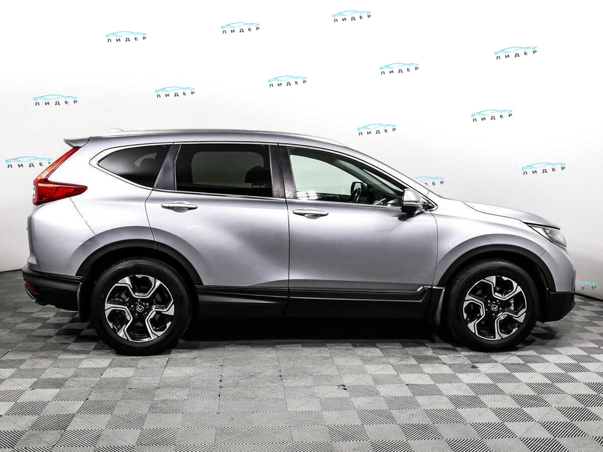 Б/У Хонда ЦР-В 2018 года. Фото: #3