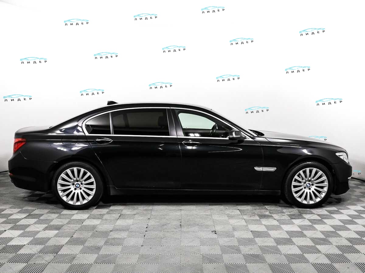 Б/У БМВ 7 серии 2014 года. Фото: #3