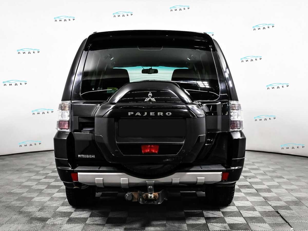 Б/У Митсубиши Паджеро 2015 года. Фото: #5