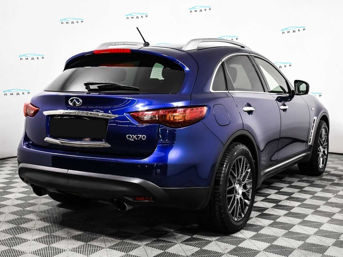 Б/У Инфинити К-Икс70 2017 года. Фото: #4