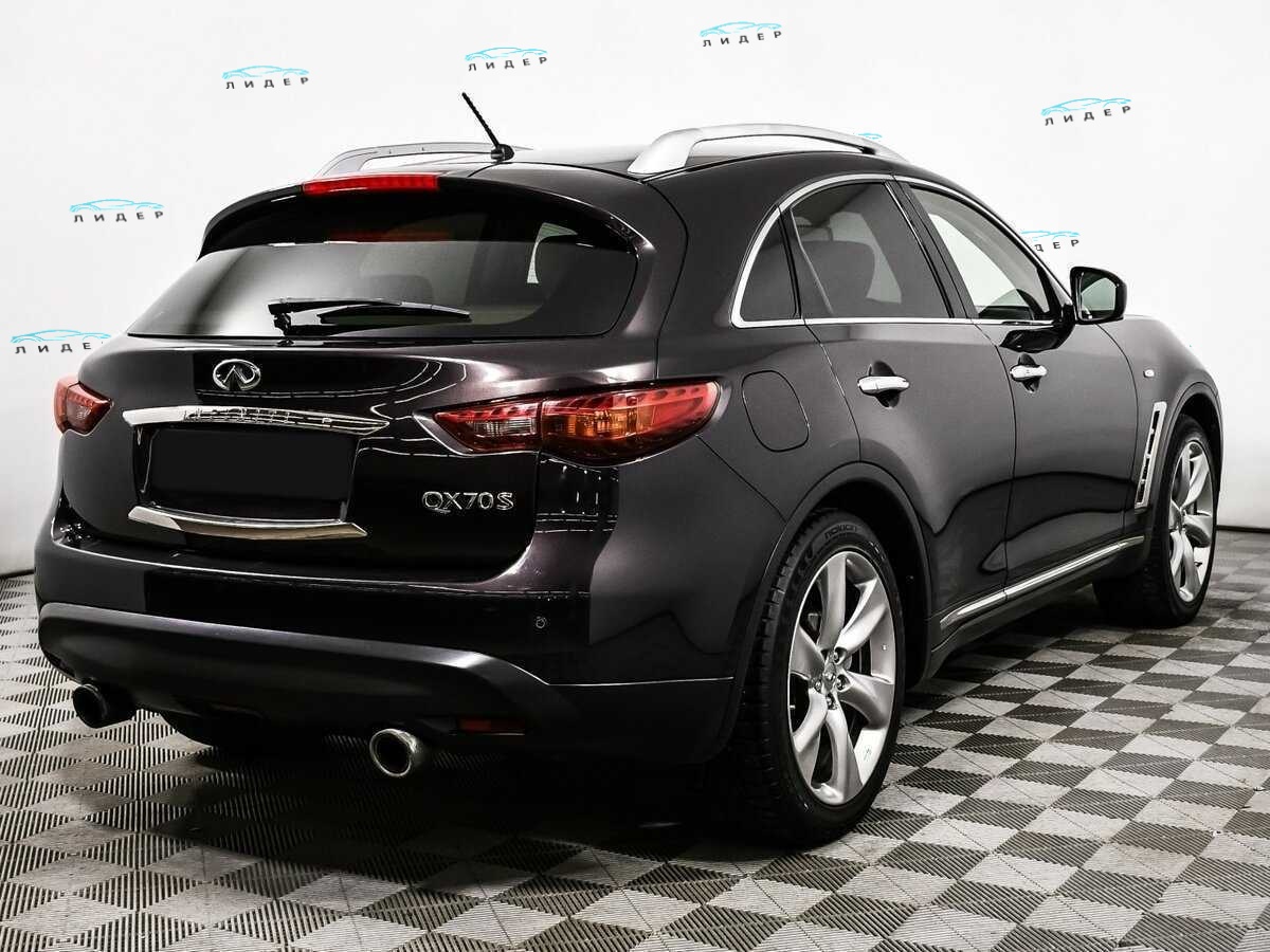 Б/У Инфинити К-Икс70 2015 года. Фото: #4