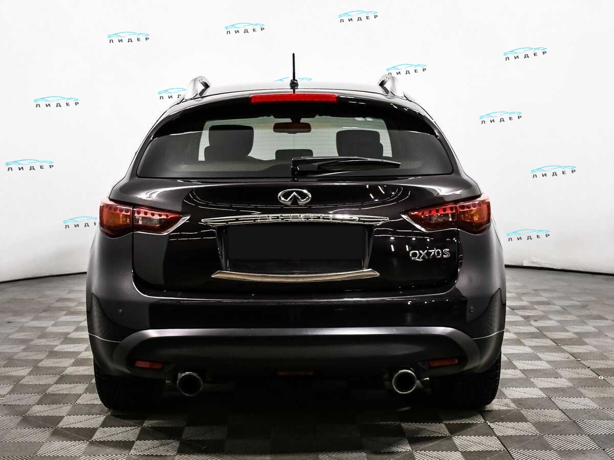 Б/У Инфинити К-Икс70 2015 года. Фото: #5