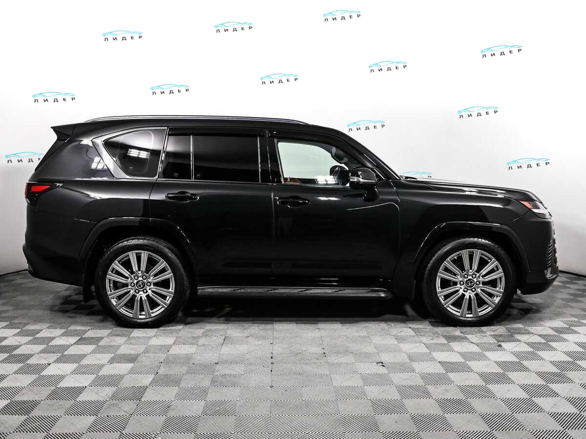 Б/У Лексус Л-Икс 2023 года. Фото: #3