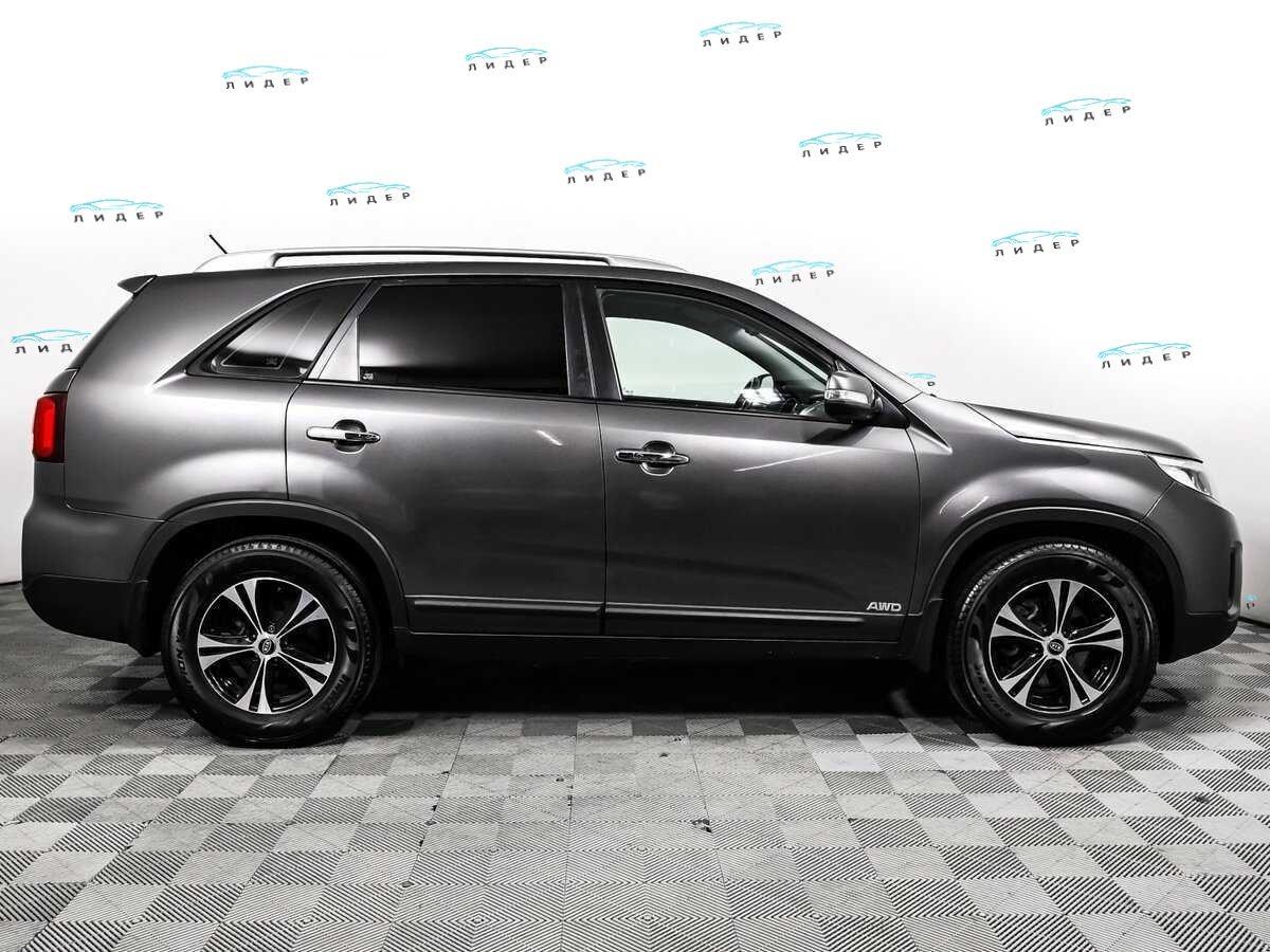 Б/У Киа Соренто 2018 года. Фото: #3