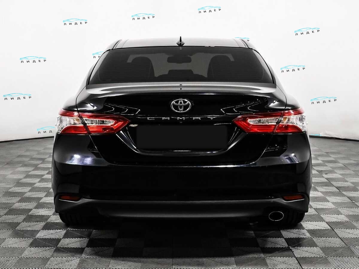 Б/У Тойота Камри 2019 года. Фото: #5