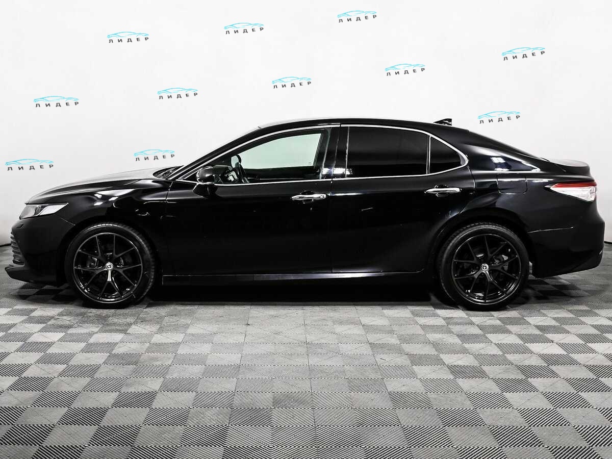 Б/У Тойота Камри 2019 года. Фото: #7