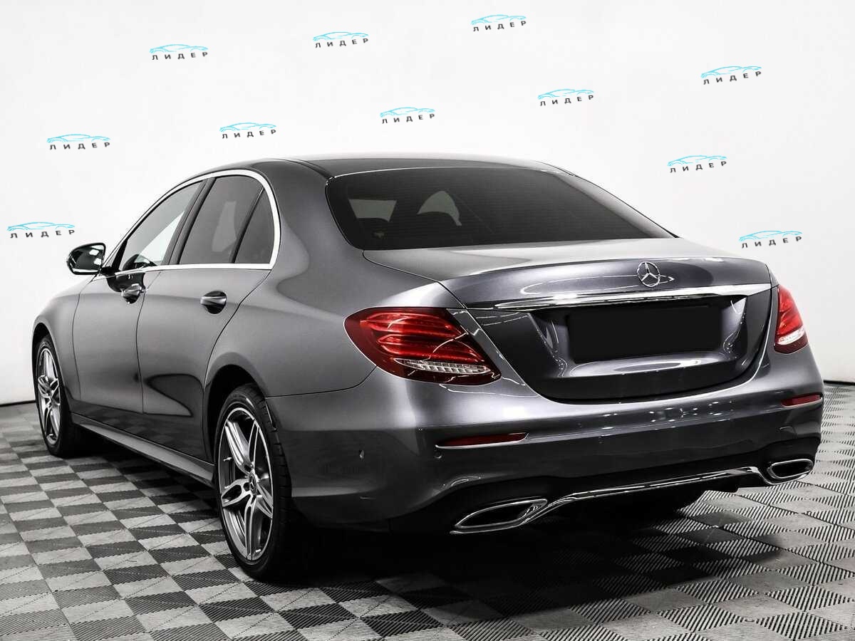 Б/У Мерседес-Бенц Е-Класс 2018 года. Фото: #6