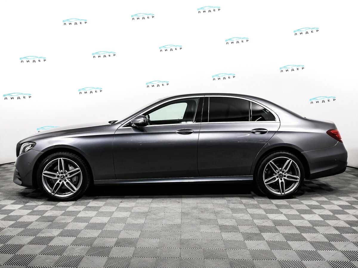 Б/У Мерседес-Бенц Е-Класс 2018 года. Фото: #7