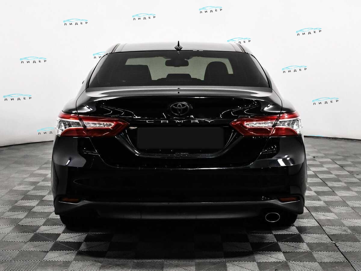 Б/У Тойота Камри 2019 года. Фото: #5