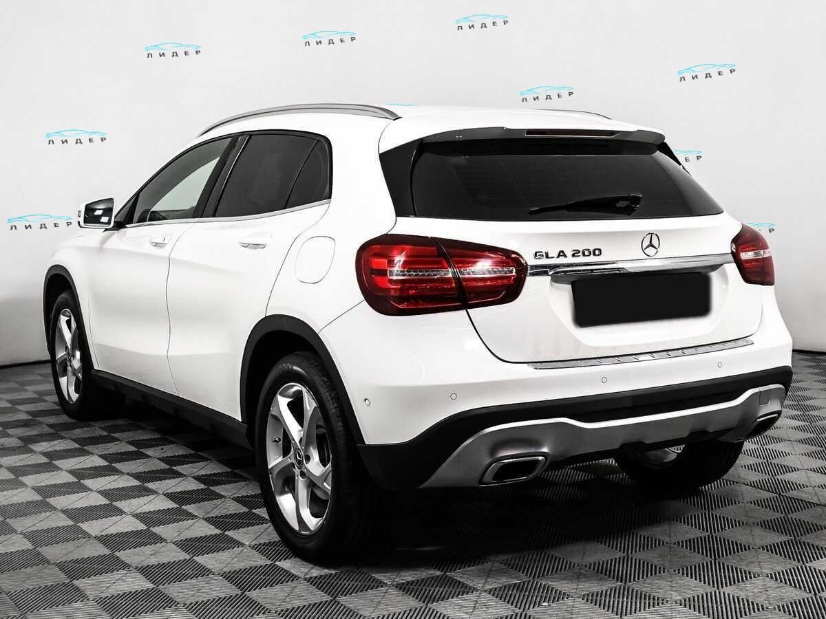 Б/У Мерседес-Бенц ГЛА 2018 года. Фото: #6