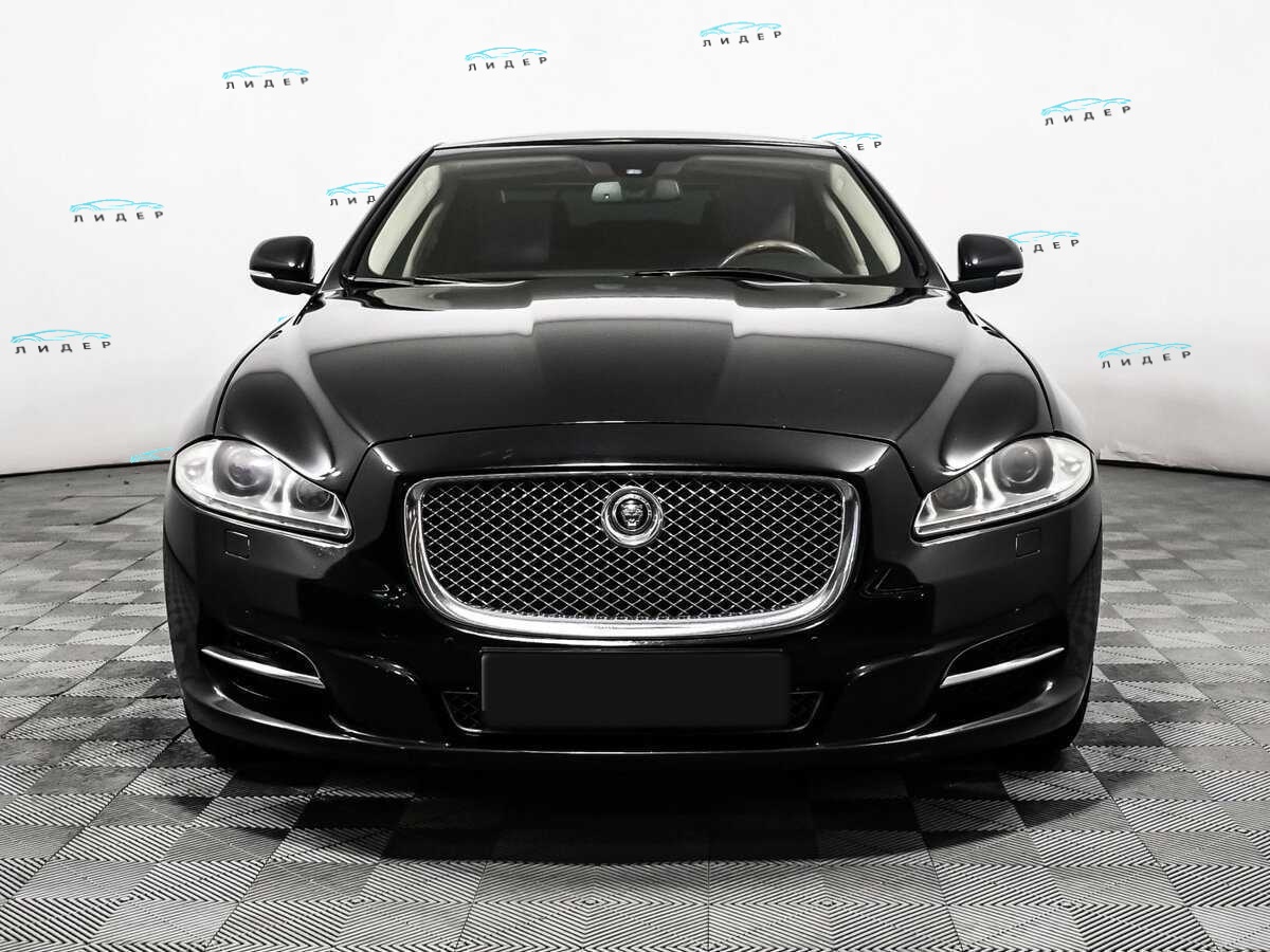 Б/У Ягуар ИксДжи 2010 года. Фото: #1